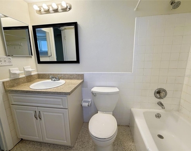 17688 Gulf Boulevard - Photo Thumbnail 7