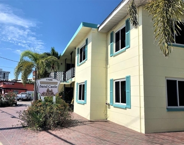 17688 Gulf Boulevard - Photo Thumbnail 11