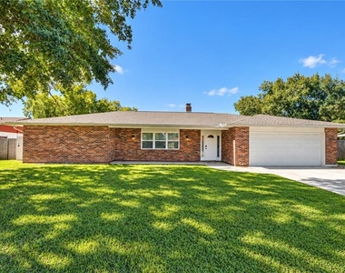 26720 Hickory Loop - Photo Thumbnail 1
