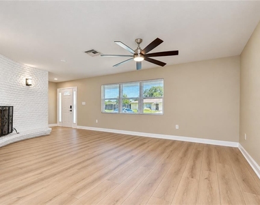 26720 Hickory Loop - Photo Thumbnail 8