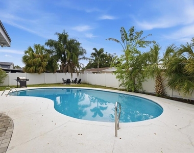 4710 Travertine Drive - Photo Thumbnail 16