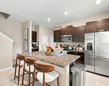 4520 Tuscan Loon Drive - Photo Thumbnail 16