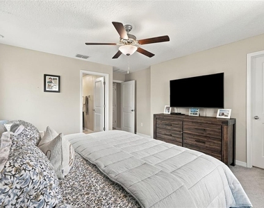 4520 Tuscan Loon Drive - Photo Thumbnail 30