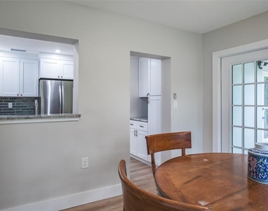 502 N Lincoln Avenue - Photo Thumbnail 18