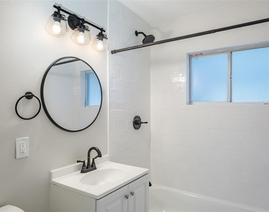 502 N Lincoln Avenue - Photo Thumbnail 25