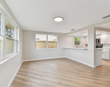 4541 Daphne Street - Photo Thumbnail 14