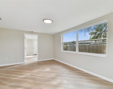 4541 Daphne Street - Photo Thumbnail 13