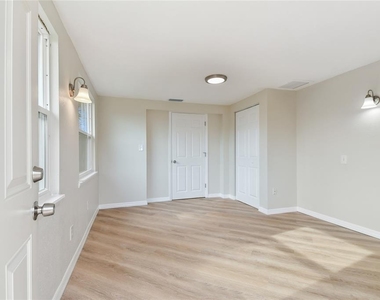 4541 Daphne Street - Photo Thumbnail 31