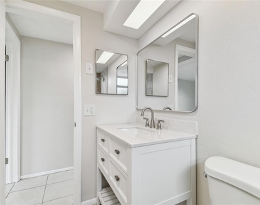 4541 Daphne Street - Photo Thumbnail 20