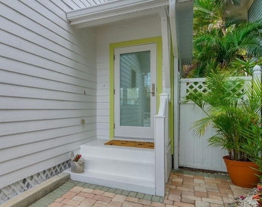 2605 Pass A Grille Way - Photo Thumbnail 2