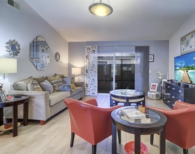5405 Bellefield Drive - Photo Thumbnail 2