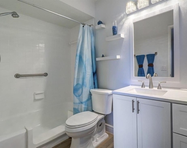 5405 Bellefield Drive - Photo Thumbnail 9