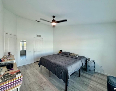 8570 Sandy Beach Street - Photo Thumbnail 18