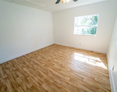 12702 Lovers Lane - Photo Thumbnail 12