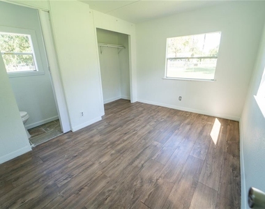 12702 Lovers Lane - Photo Thumbnail 11