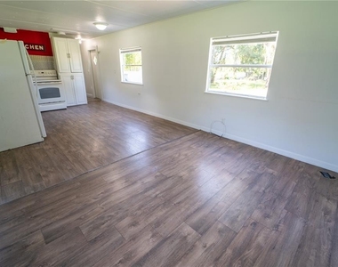12702 Lovers Lane - Photo Thumbnail 13