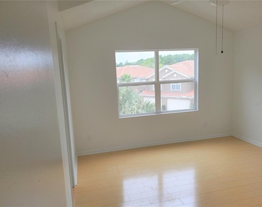 15215 Amberly Drive - Photo Thumbnail 2