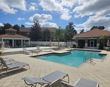 15215 Amberly Drive - Photo Thumbnail 12