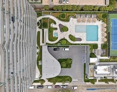 3101 Bayshore Boulevard - Photo Thumbnail 5