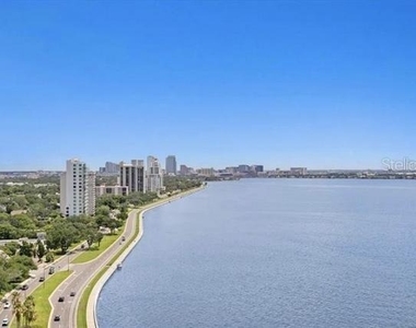 3101 Bayshore Boulevard - Photo Thumbnail 3