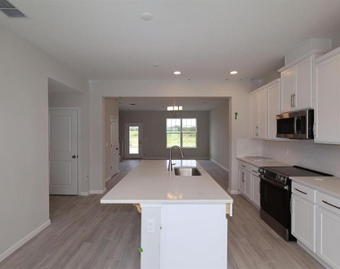 514 Lady Palm Street - Photo Thumbnail 3