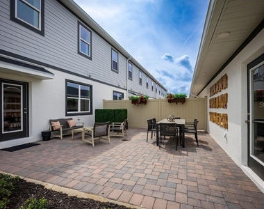 514 Lady Palm Street - Photo Thumbnail 17