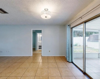 1836 Plumtree Drive - Photo Thumbnail 9