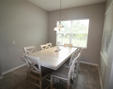 1813 Hawksbill Lane - Photo Thumbnail 4