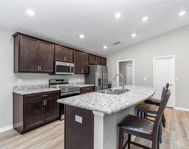 8968 Se 46th Terrace - Photo Thumbnail 17