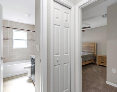 8968 Se 46th Terrace - Photo Thumbnail 8