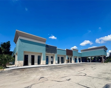7900 S Orange Blossom Trail - Photo Thumbnail 2