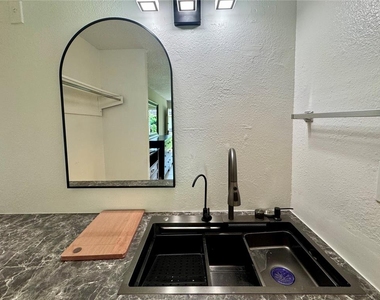 7900 S Orange Blossom Trail - Photo Thumbnail 12