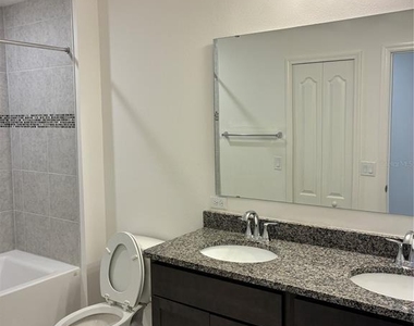 12523 Nw 7th Place - Photo Thumbnail 8