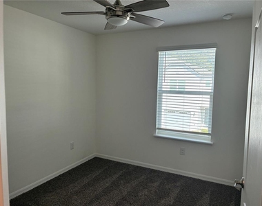 12523 Nw 7th Place - Photo Thumbnail 5
