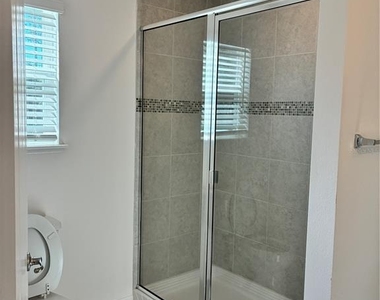 12523 Nw 7th Place - Photo Thumbnail 15