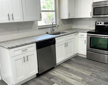 1409 Cadillac Drive - Photo Thumbnail 15