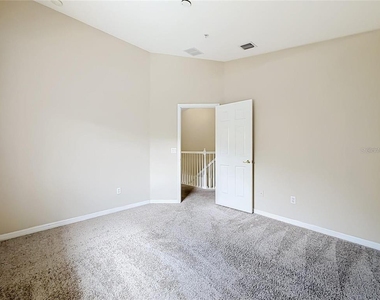 10703 Regent Square Drive - Photo Thumbnail 24