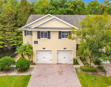 10703 Regent Square Drive - Photo Thumbnail 4
