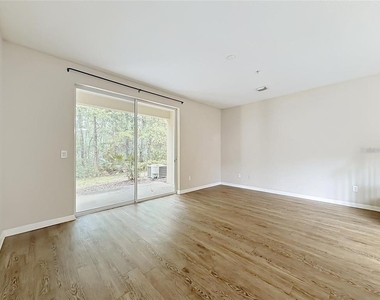 10703 Regent Square Drive - Photo Thumbnail 9