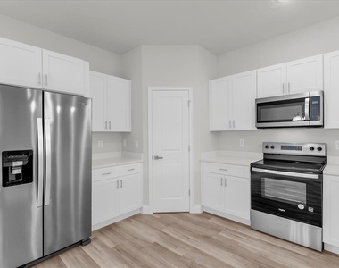 13673 Sw 43 Circle - Photo Thumbnail 6