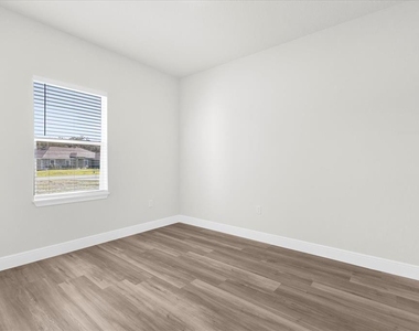 13592 Sw 40 Circle - Photo Thumbnail 9