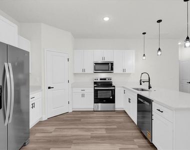 13592 Sw 40 Circle - Photo Thumbnail 5