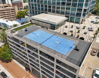 150 E Robinson Street - Photo Thumbnail 40
