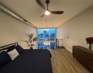 150 E Robinson Street - Photo Thumbnail 27