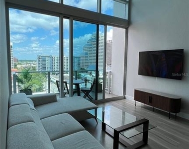150 E Robinson Street - Photo Thumbnail 16