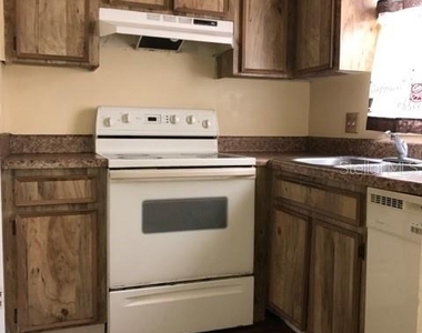 4148 Pershing Pointe Place - Photo Thumbnail 7