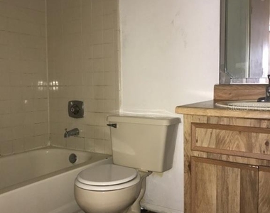4148 Pershing Pointe Place - Photo Thumbnail 4