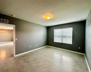 1437 Wallace Manor Pass - Photo Thumbnail 26