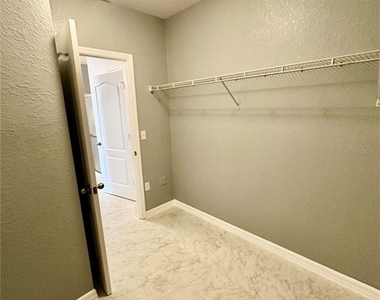 1437 Wallace Manor Pass - Photo Thumbnail 34