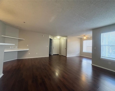 2208 Antigua Place - Photo Thumbnail 9
